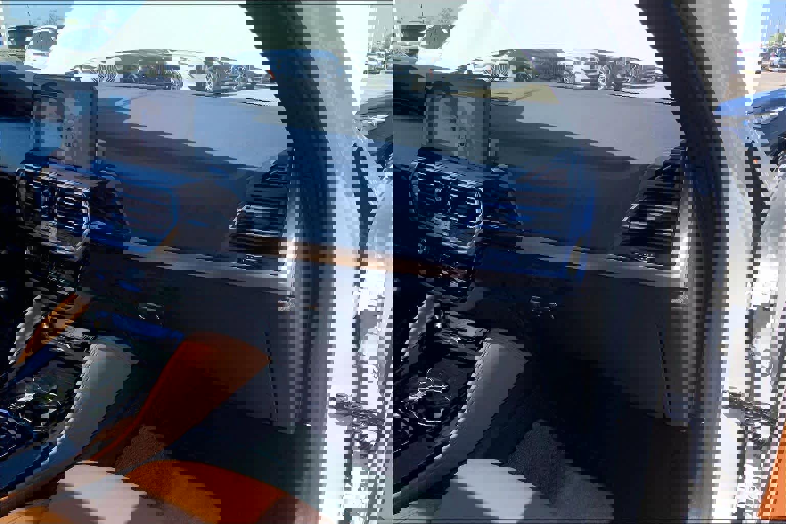 Used 2025 BMW X4 xDrive30i image 18