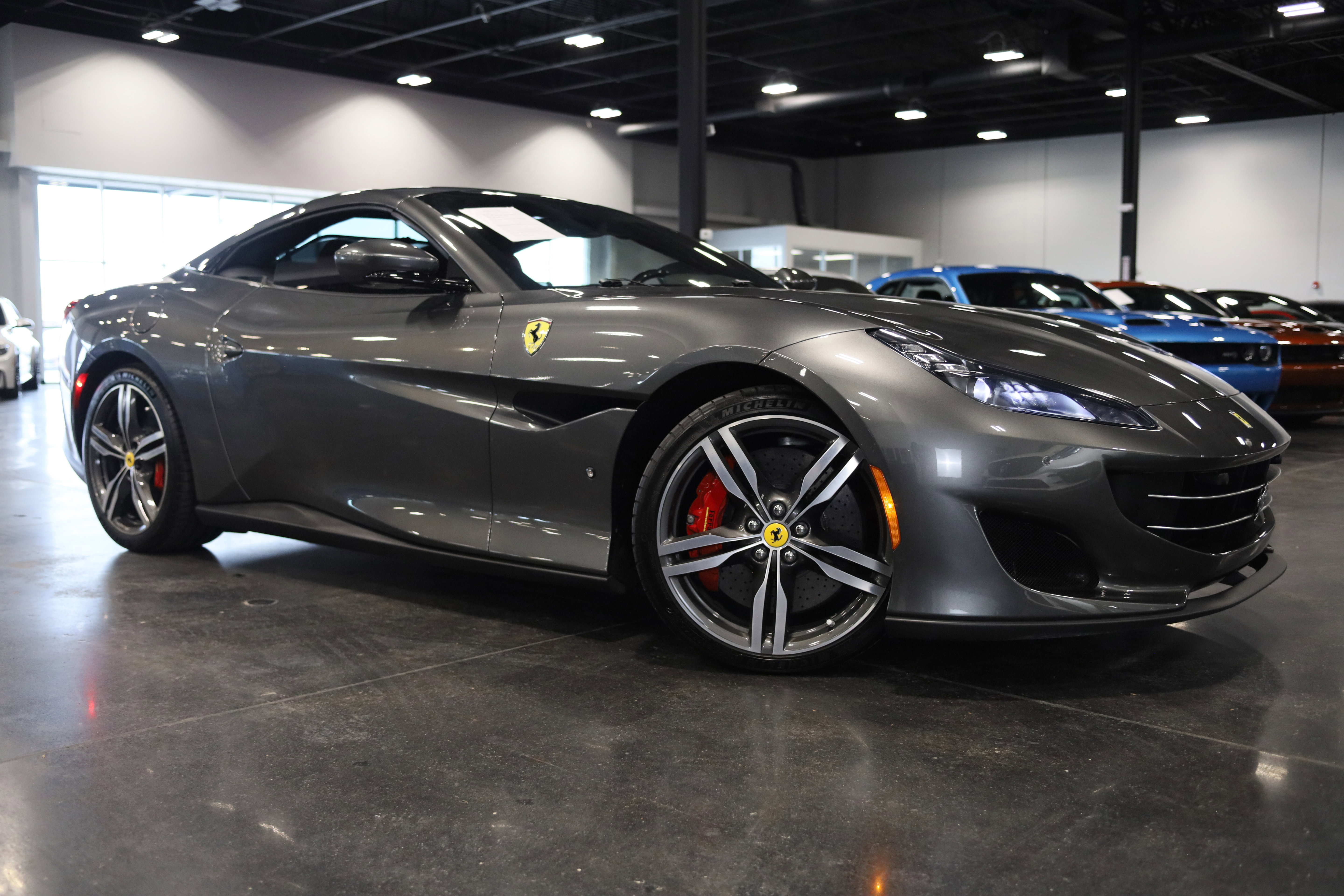Used 2020 Ferrari Portofino RWD image 3