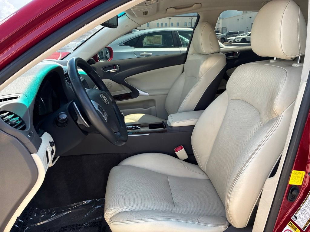 Used 2012 Lexus IS 250 w/ Premium Pkg Value Edition RWD image 10