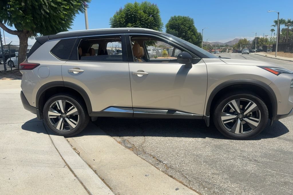 Used 2021 Nissan Rogue Platinum AWD/4WD image 4