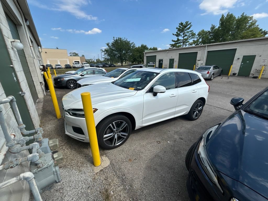 Used 2018 Volvo XC60 T6 Momentum w/ Protection Package Premier AWD/4WD image 5