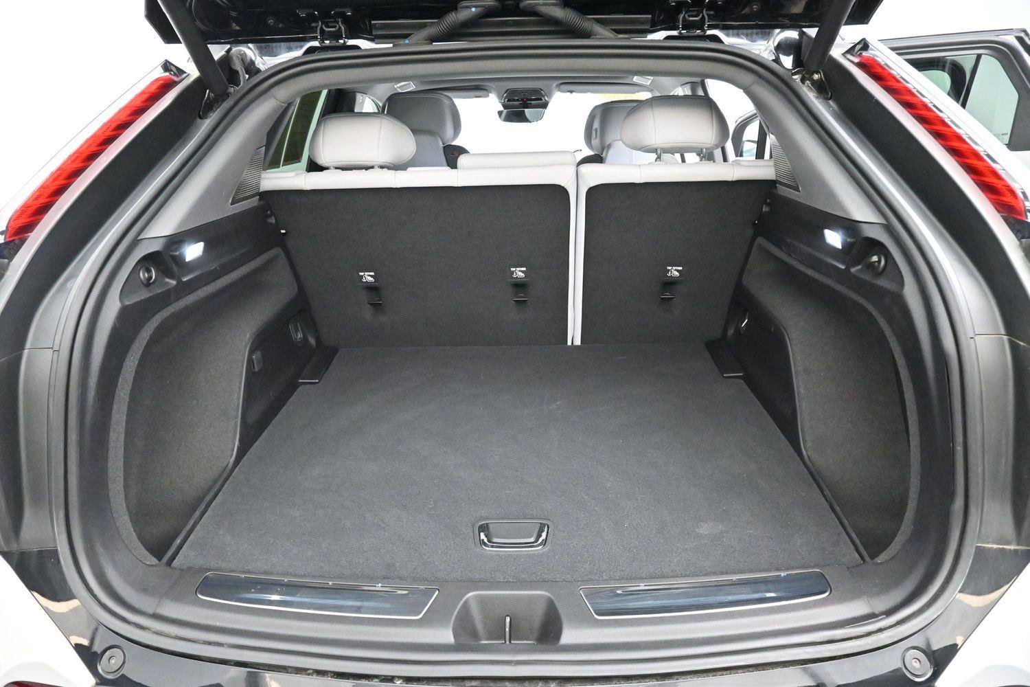 Certified 2025 Cadillac Optiq Sport 1 AWD/4WD image 9