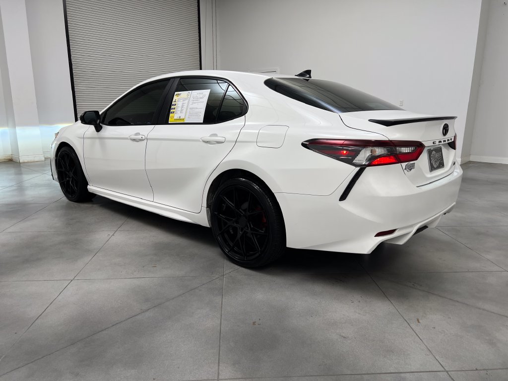 Used 2023 Toyota Camry SE w/ Convenience Package FWD image 6