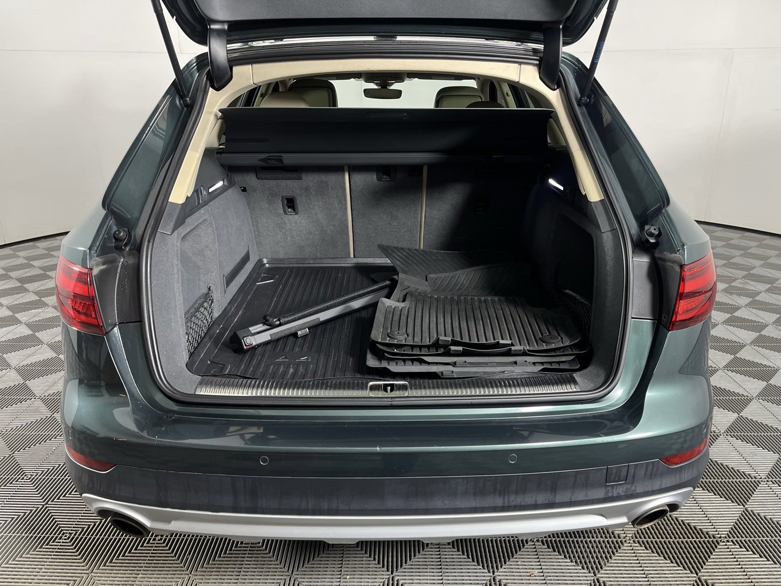 Used 2018 Audi A4 2.0T allroad Premium Plus image 20