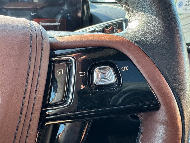 Certified 2025 Lincoln Aviator Reserve w/ Equipment Group 201A image 19