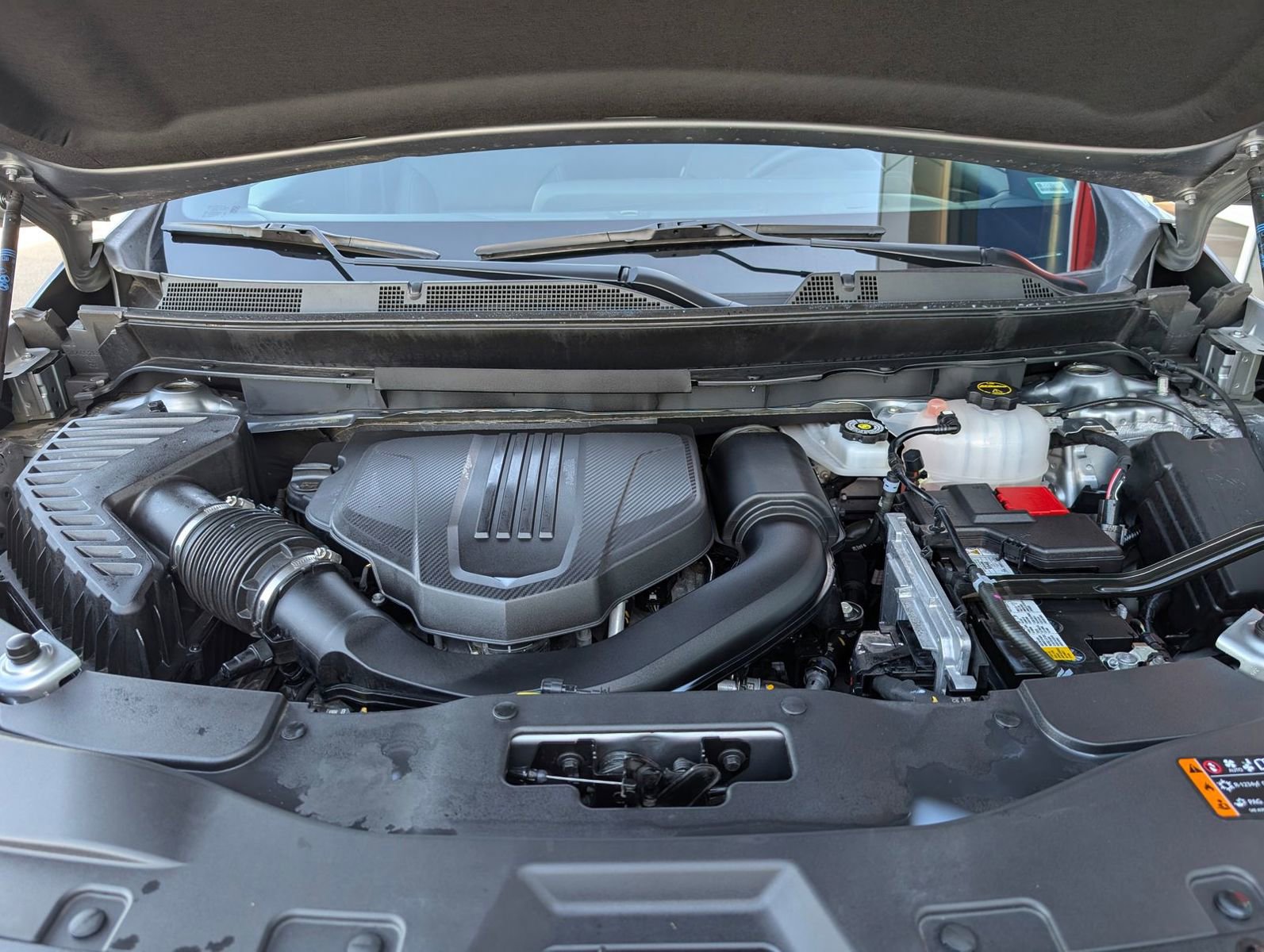 Certified 2025 Chevrolet Traverse LT image 41