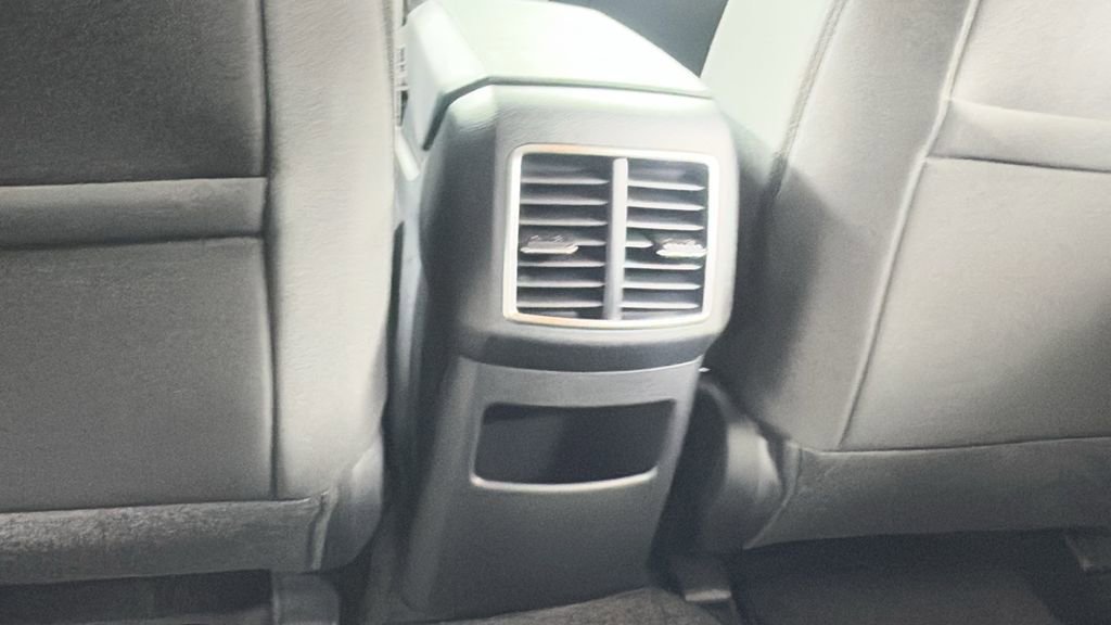 Used 2024 Kia Sportage LX image 34