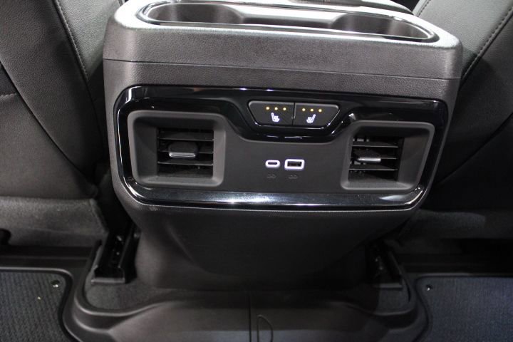 Certified 2024 GMC Sierra 1500 AT4 w/ Technology Package image 24