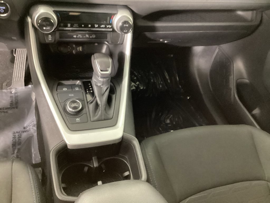 Used 2023 Toyota RAV4 SE AWD/4WD image 18