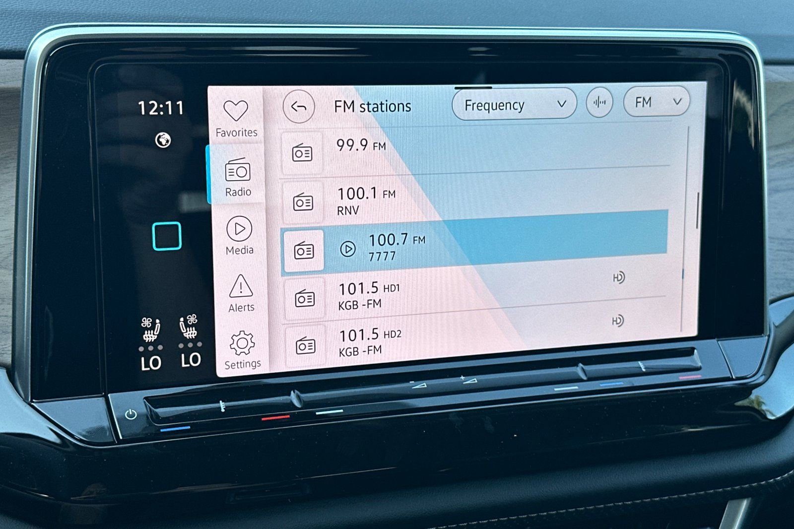 New 2026 Volkswagen Atlas SE image 16