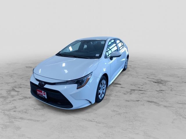 Used 2025 Toyota Corolla LE image 6