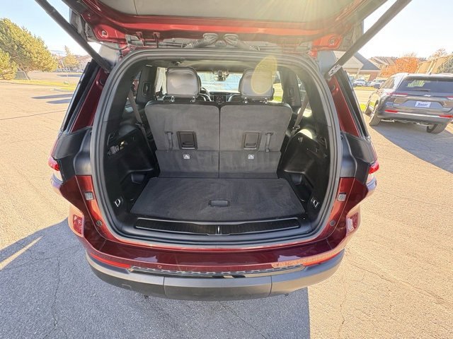 Used 2022 Jeep Grand Cherokee L Laredo image 10