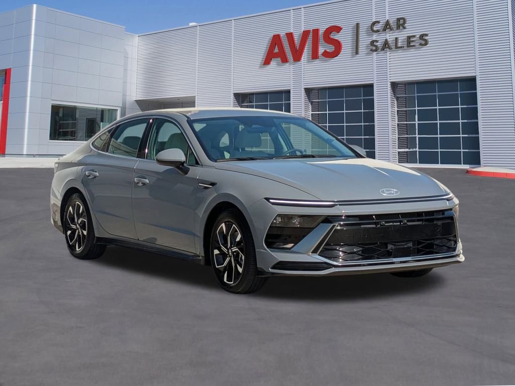 Used 2025 Hyundai Sonata SEL image 3