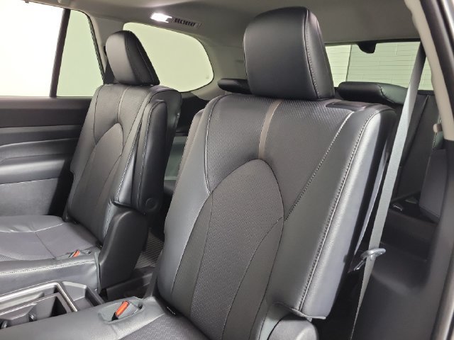 Certified 2026 Toyota Grand Highlander AWD image 13