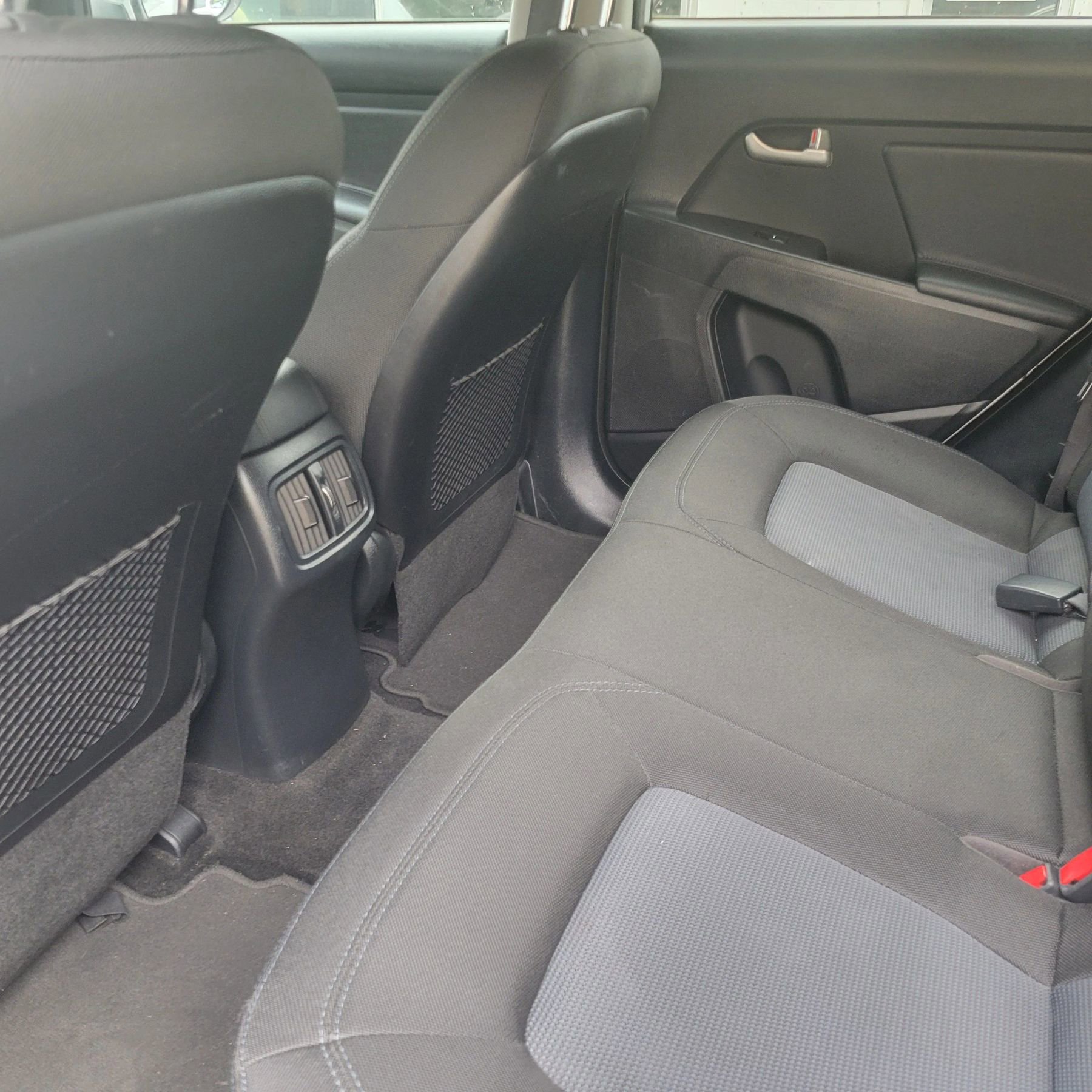 Used 2014 Kia Sportage LX image 12