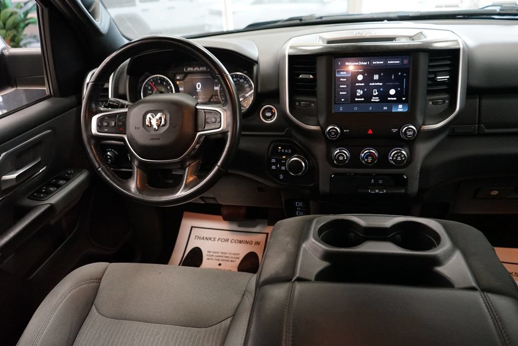Used 2022 RAM 1500 Big Horn AWD/4WD image 9