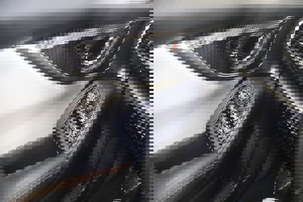 Used 2018 Subaru Crosstrek 2.0i Limited image 31