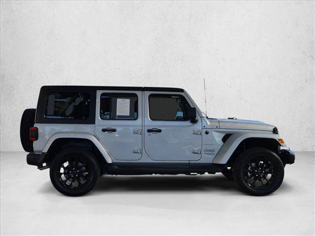 Used 2022 Jeep Wrangler Unlimited Sahara w/ Cold Weather Group AWD/4WD image 4