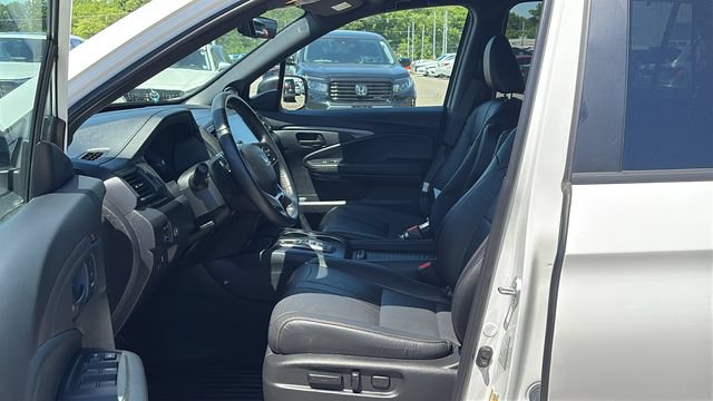 Used 2023 Honda Passport TrailSport image 10