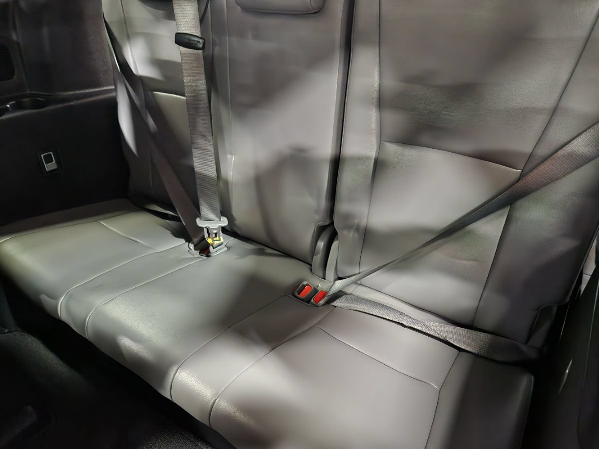 Used 2022 Toyota Highlander XLE AWD/4WD image 52