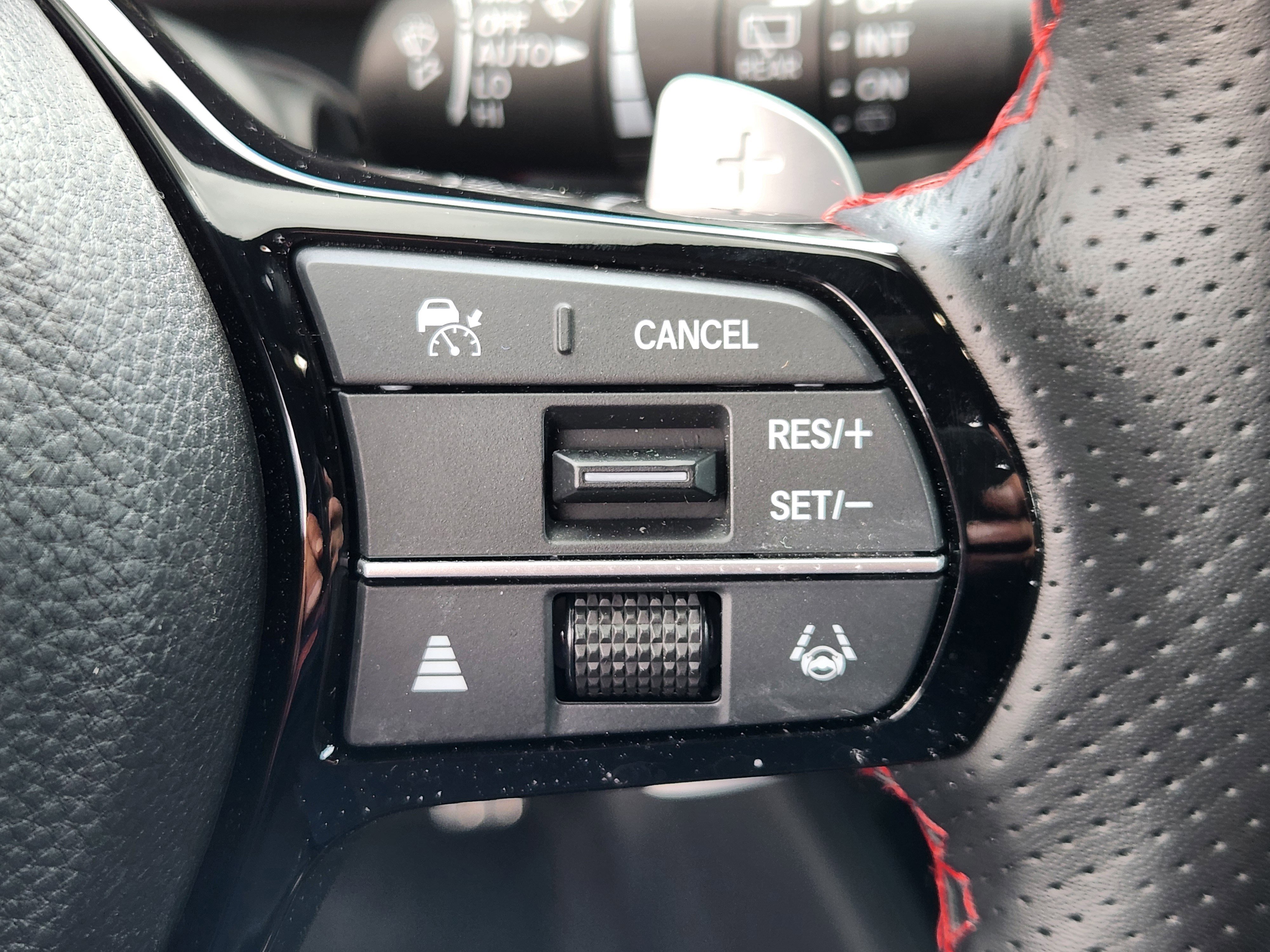 Certified 2025 Acura ADX A-Spec image 24