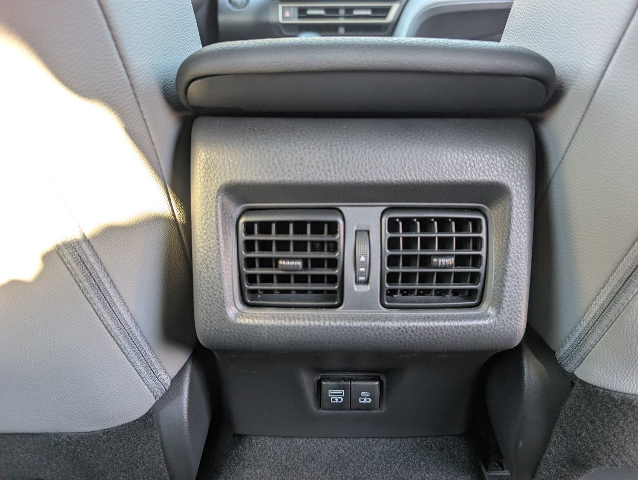 Used 2026 Toyota Camry SE w/ Convenience Package FWD image 7
