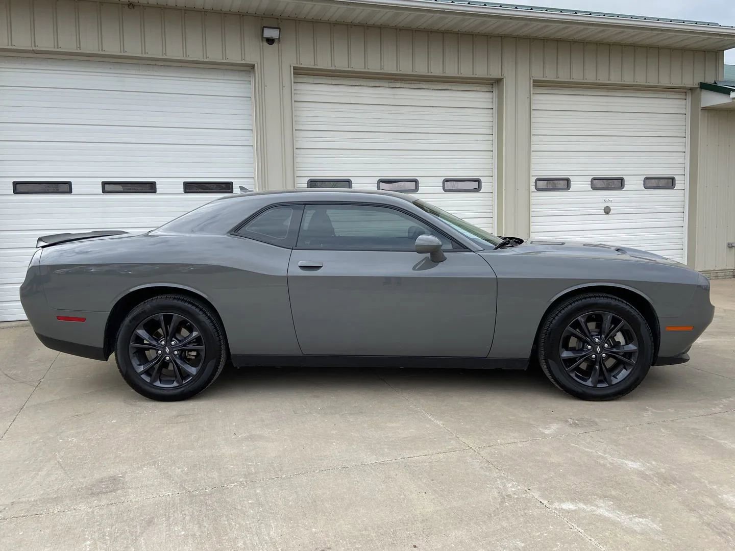 Used 2023 Dodge Challenger SXT w/ Blacktop Package image 7