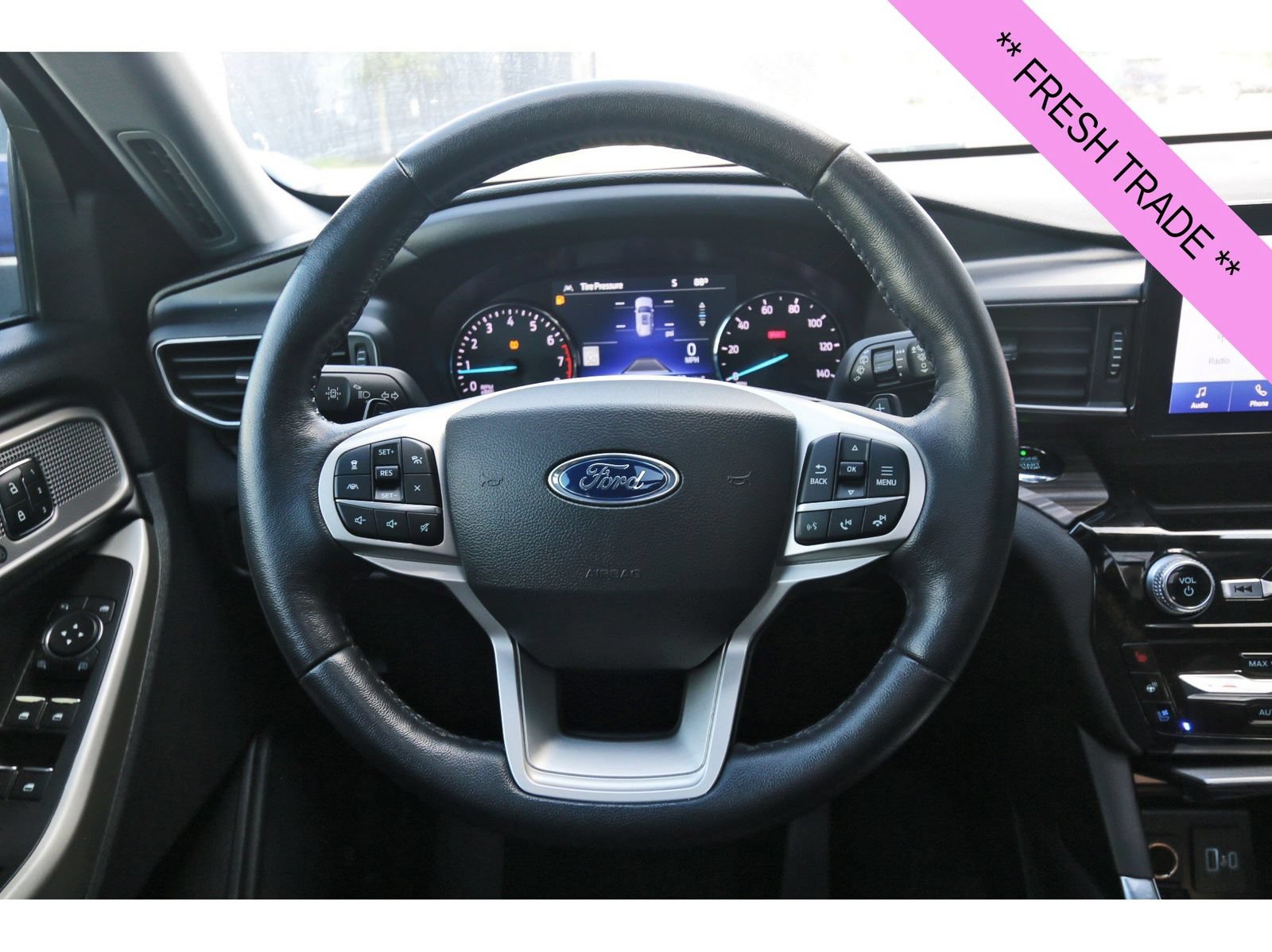 Used 2021 Ford Explorer Limited w/ Equipment Group 301A RWD image 16