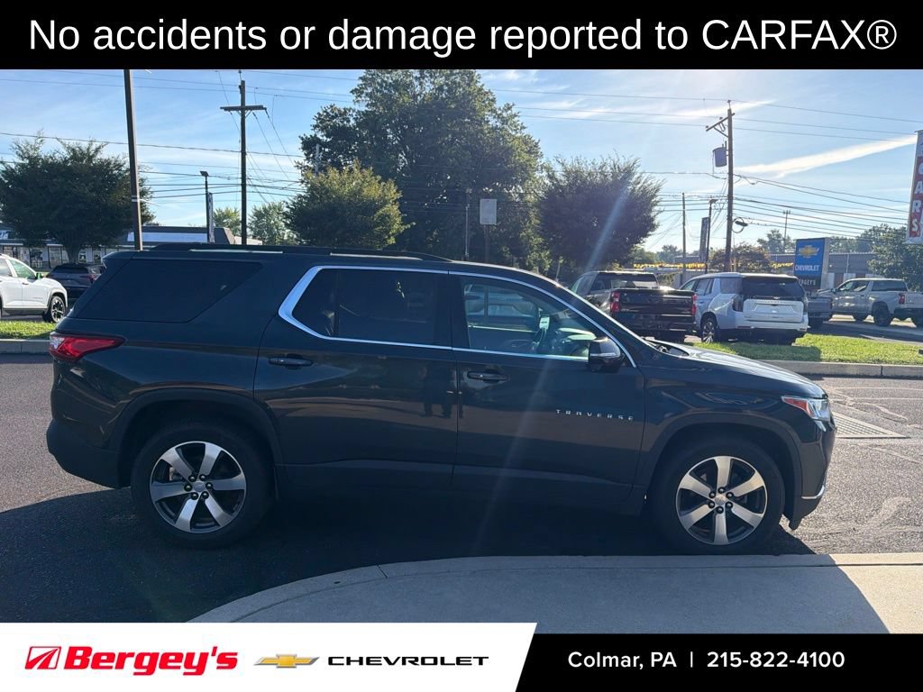 Certified 2020 Chevrolet Traverse LT w/ LT Premium Package AWD/4WD image 2