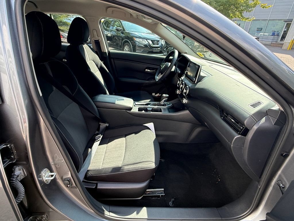 Used 2020 Nissan Sentra SV FWD image 27