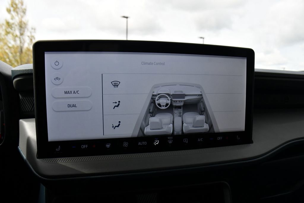 New 2026 Ford Maverick Lariat AWD/4WD image 32