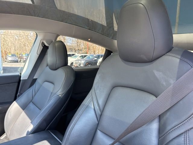 Used 2020 Tesla Model Y Long Range image 9