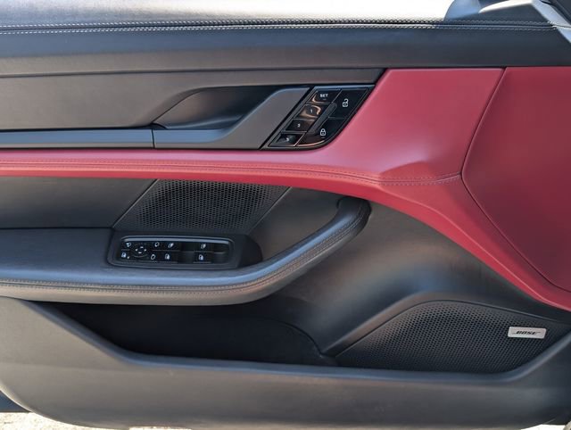 Used 2020 Porsche Taycan 4S w/ Premium Package image 40