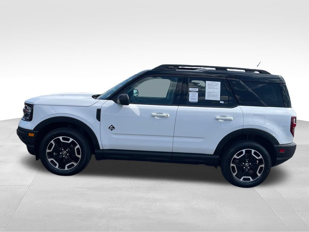 Used 2023 Ford Bronco Sport Outer Banks AWD/4WD image 2