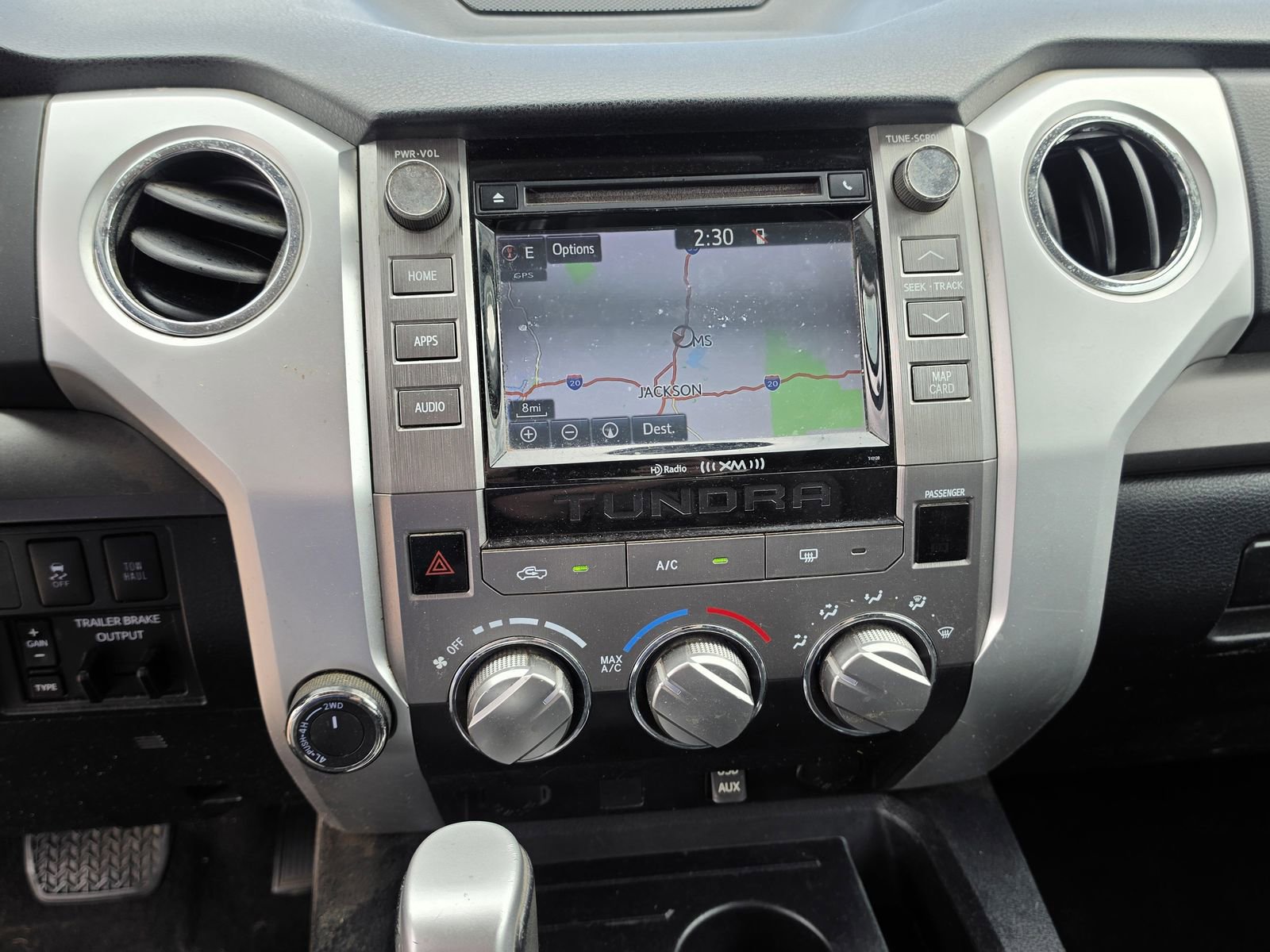 Used 2017 Toyota Tundra SR5 image 9