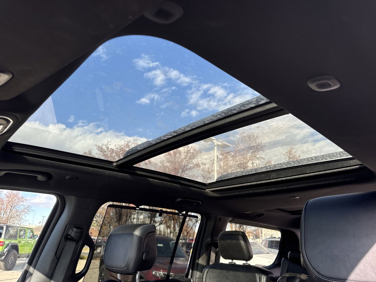 Used 2023 Jeep Wagoneer Series II w/ Convenience Group I image 31