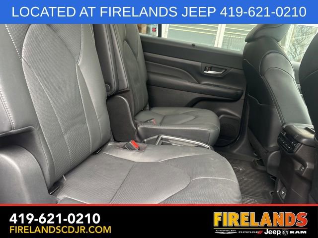 Used 2024 Toyota Grand Highlander Platinum image 13