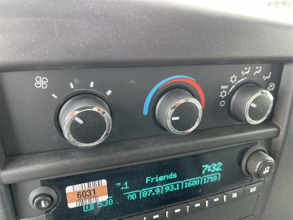 New 2025 Chevrolet Express 3500 w/ Power Convenience Package image 13