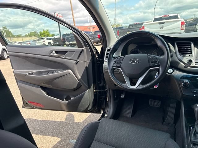 Used 2018 Hyundai Tucson Value AWD/4WD image 18