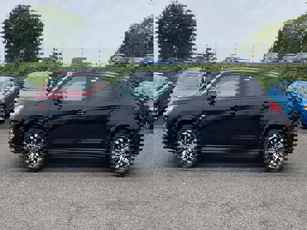 New 2025 Mitsubishi Outlander Sport ES image 2