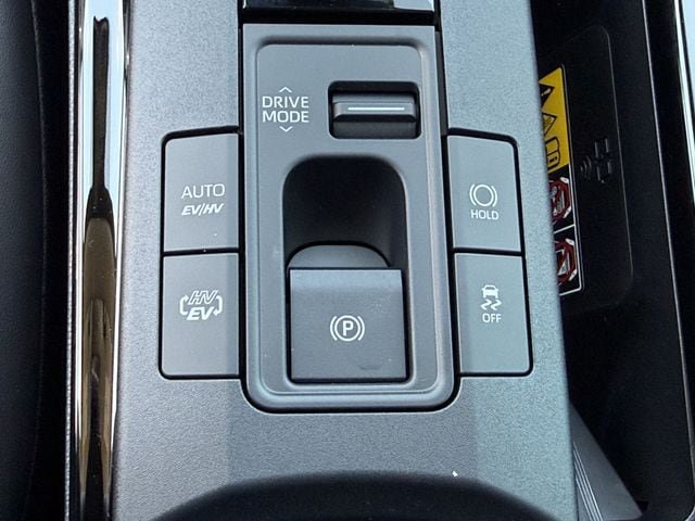 New 2026 Toyota Prius Plug-In Hybrid FWD image 19