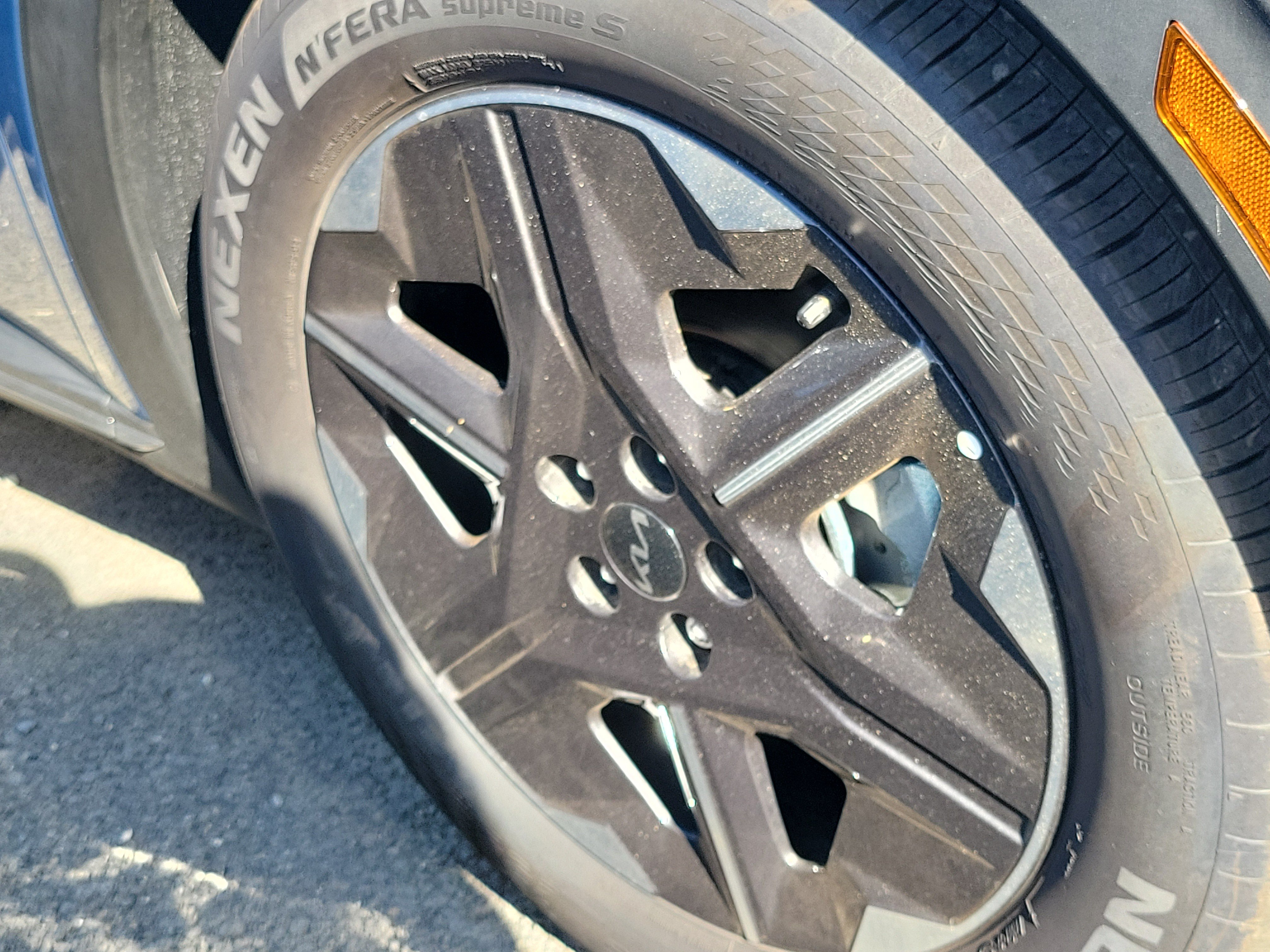 Used 2025 Kia EV6 Light RWD image 4
