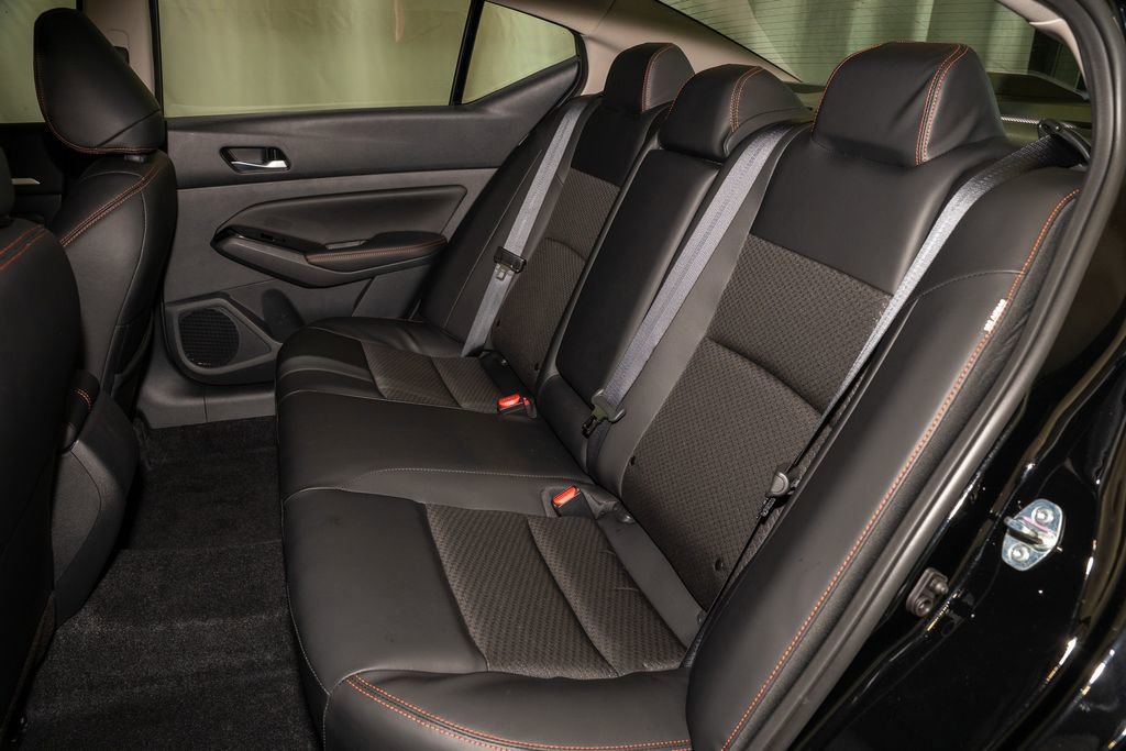 New 2025 Nissan Altima 2.5 SR image 17