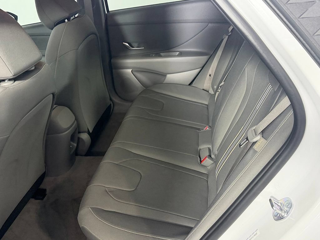 Used 2026 Hyundai Elantra Sport FWD image 25