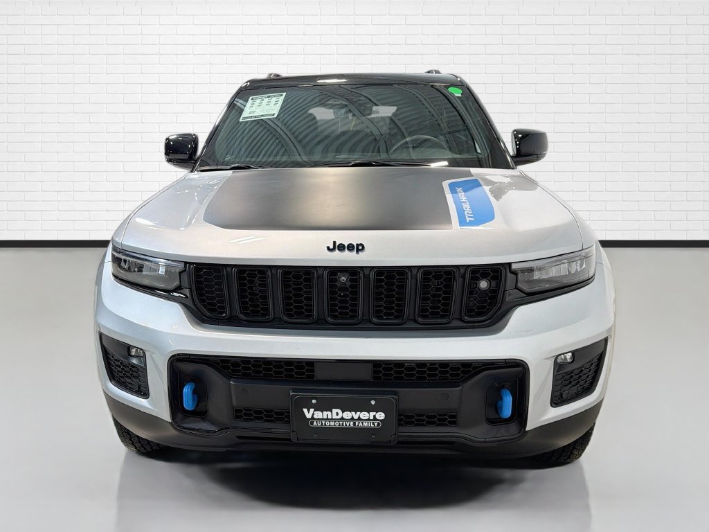 Used 2023 Jeep Grand Cherokee Trailhawk w/ Advanced Protech Group II AWD/4WD image 2