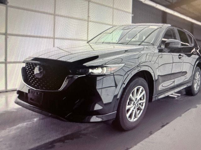Used 2025 MAZDA CX-5 AWD 2.5 S w/ Preferred Package image 2