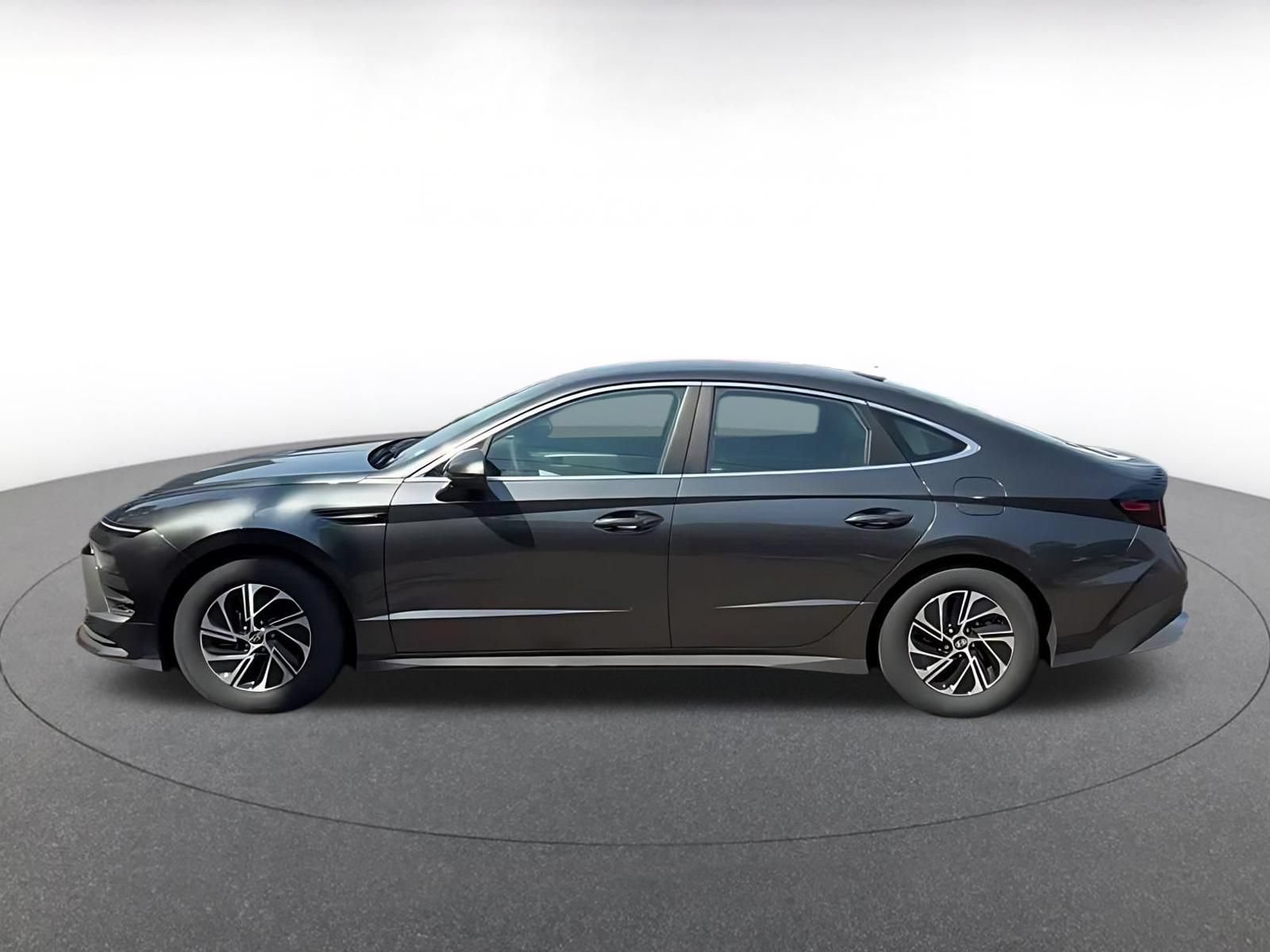 Used 2026 Hyundai Sonata Blue FWD image 9