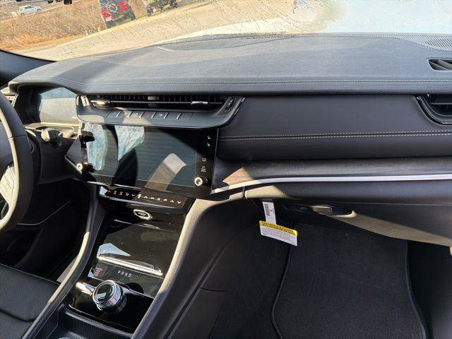 New 2026 Jeep Grand Cherokee Limited AWD/4WD image 32