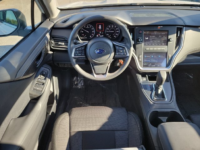 Certified 2025 Subaru Outback AWD/4WD image 17