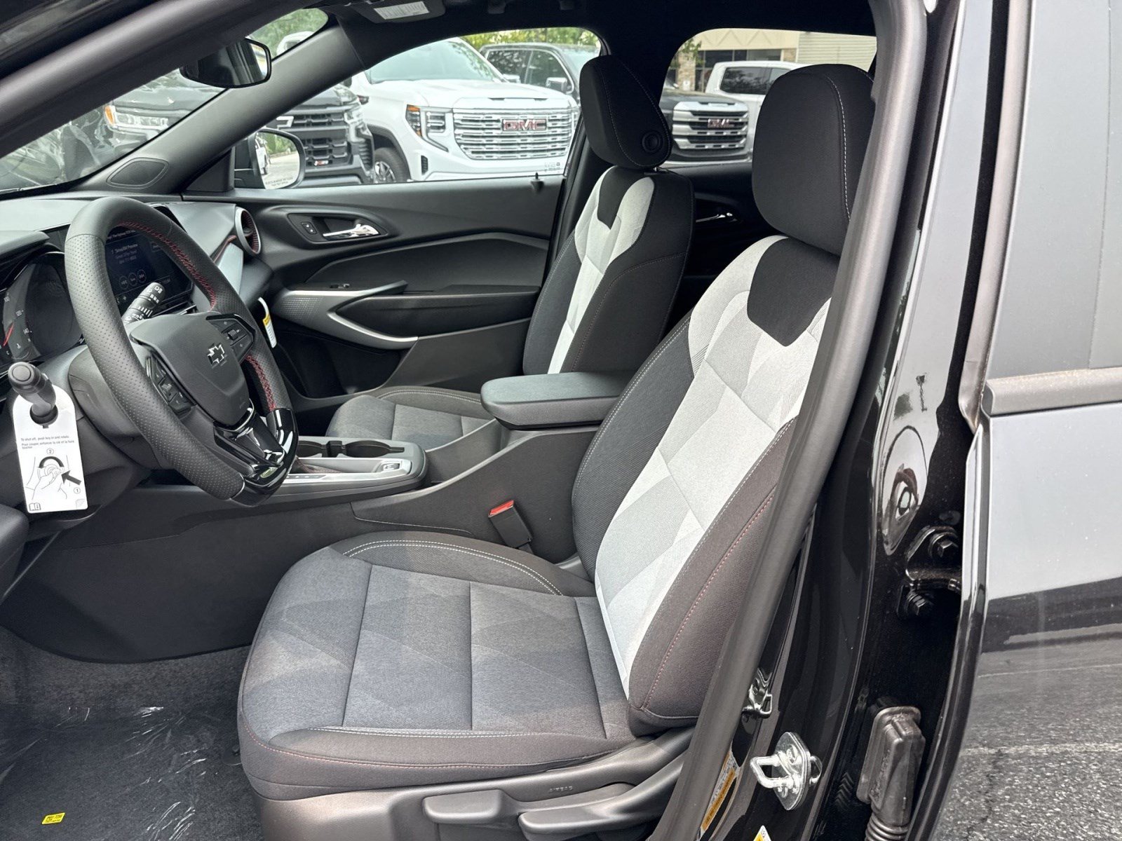 New 2026 Chevrolet Trax RS w/ Driver Confidence Package FWD image 10